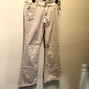 American eagle artist stretch size 6